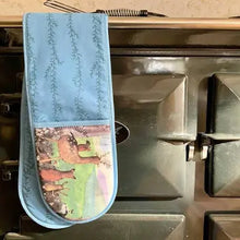Alex Clark Oven gloves